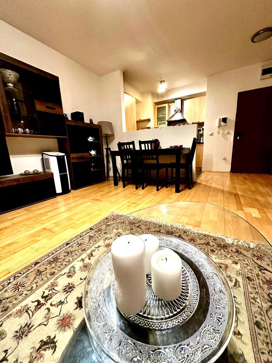 City Center Apartment With Balcony 布达佩斯 外观 照片